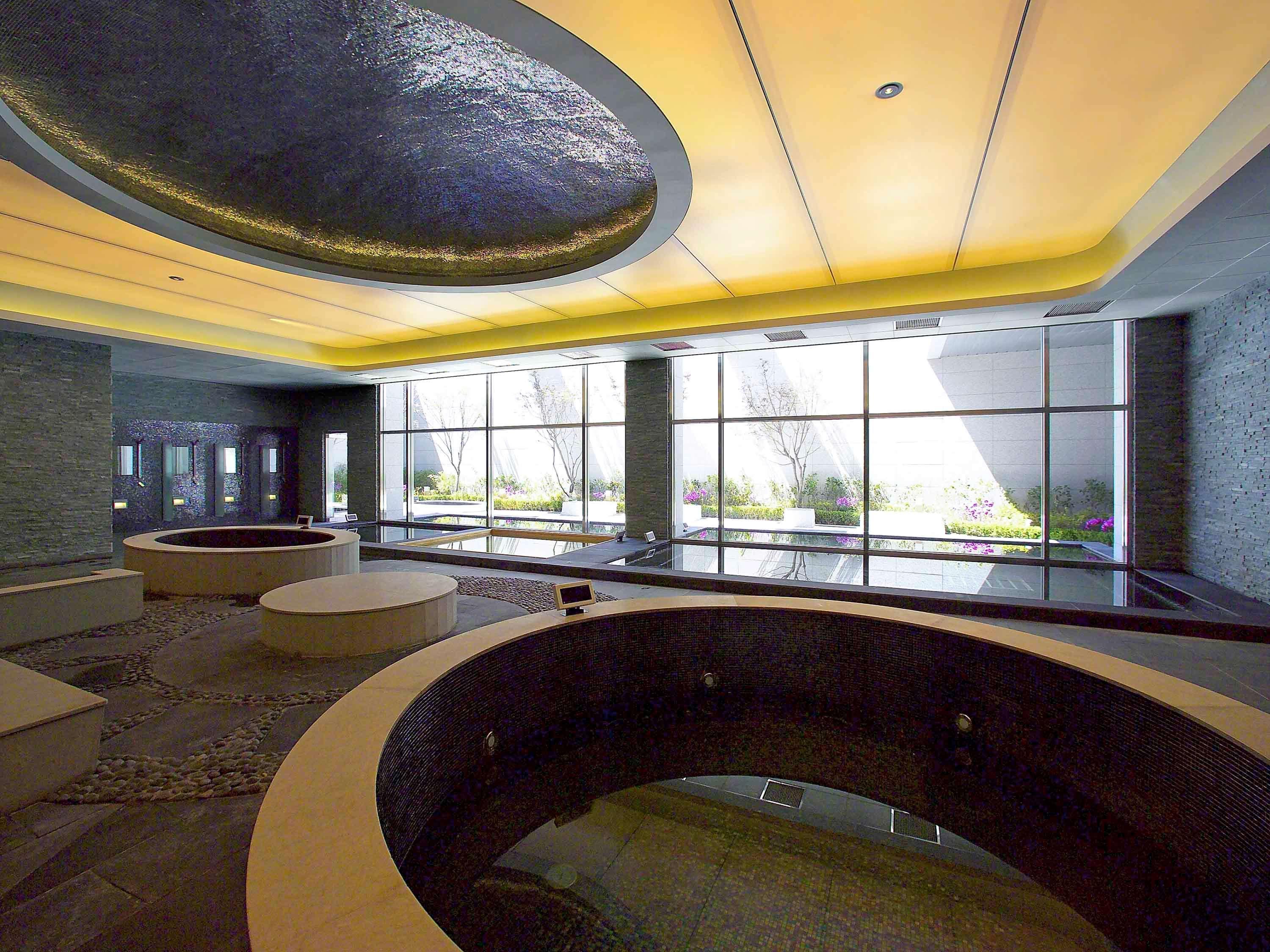 Grand Mercure Ambassador Changwon Exterior foto