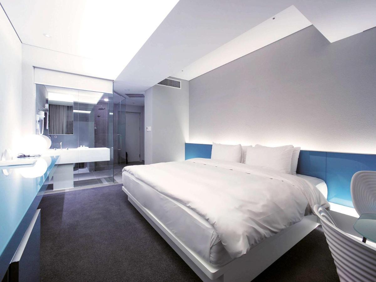 Grand Mercure Ambassador Changwon Exterior foto