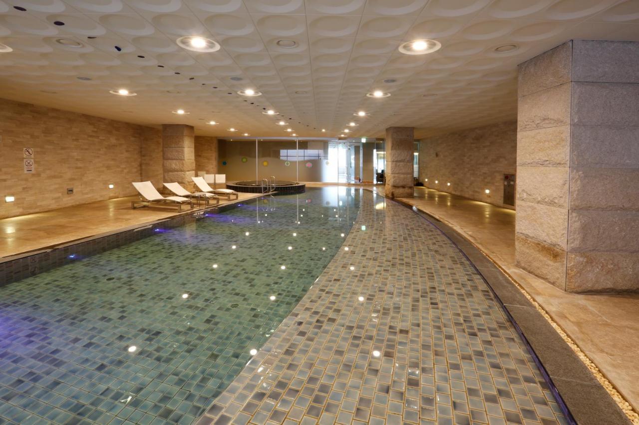 Grand Mercure Ambassador Changwon Exterior foto